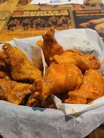 House Hot Wings and Hot Wings