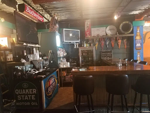 Linder's Sports Bar & Grill photo 1