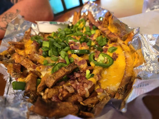 Linder's Sports Bar & Grill photo 10