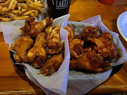 Linder's Sports Bar & Grill photo 7