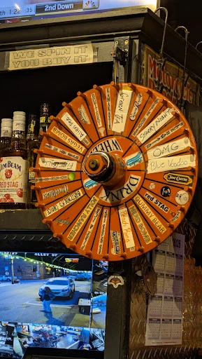 Linder's Sports Bar & Grill photo 6