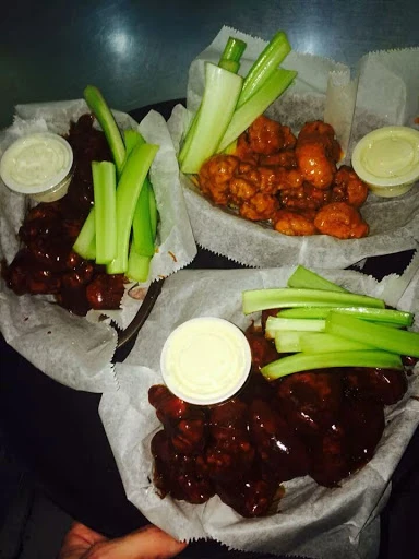 Linder's Sports Bar & Grill photo 5